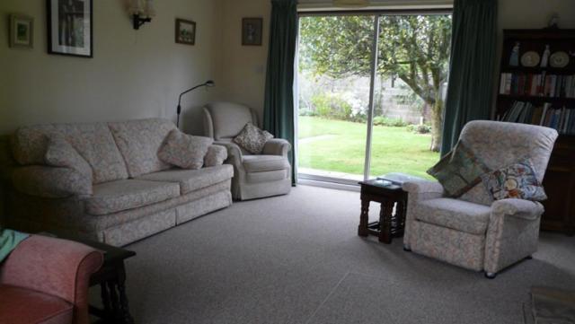 Bramley Cottage Holidays Chichester Exterior photo